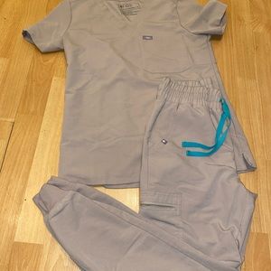 FIGS SCRUBS IN BOULDER